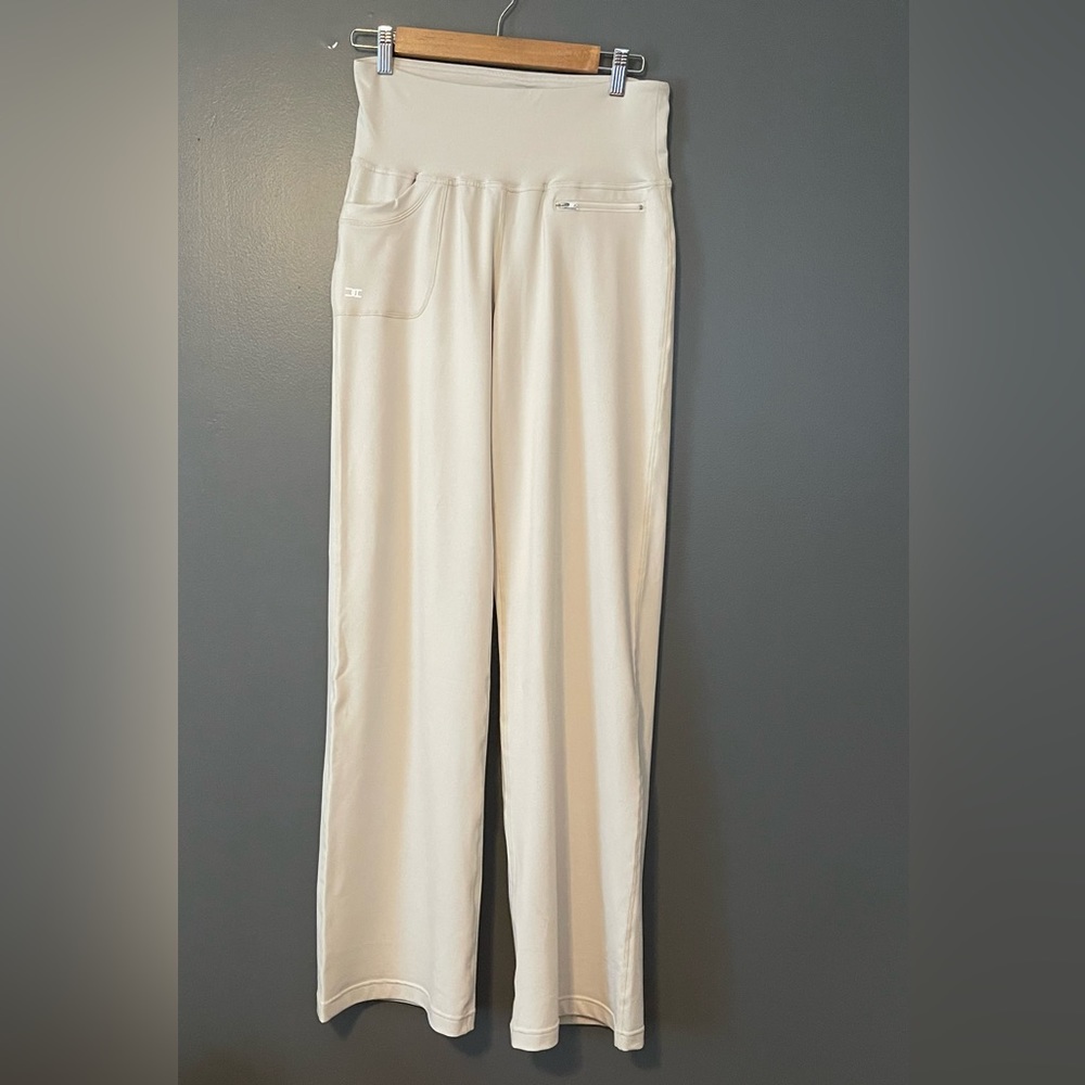 Noel Asmar size medium